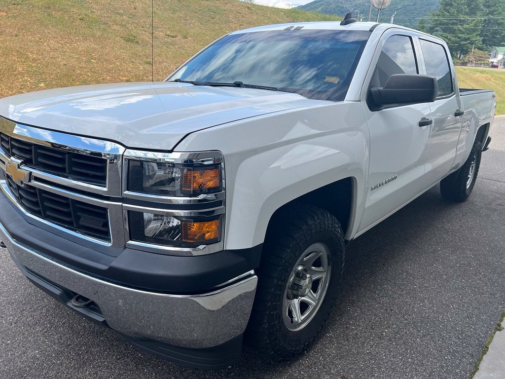 Summit White 2015 Chevrolet Silverado 1500 Pickup Truck Four-Wheel Drive Automatic