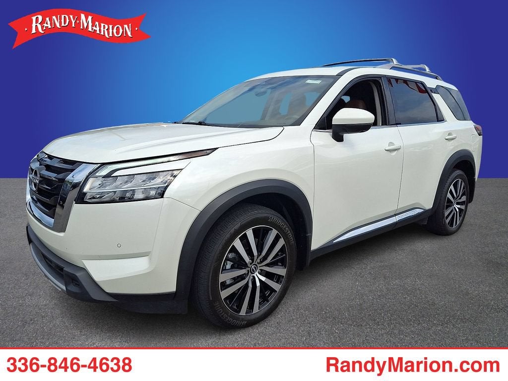  2024 Nissan Pathfinder Platinum 4WD   