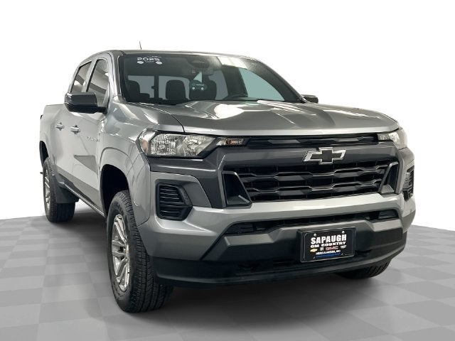 Sterling Gray Metallic 2025 Chevrolet Colorado Pickup Truck Four-Wheel Drive Automatic