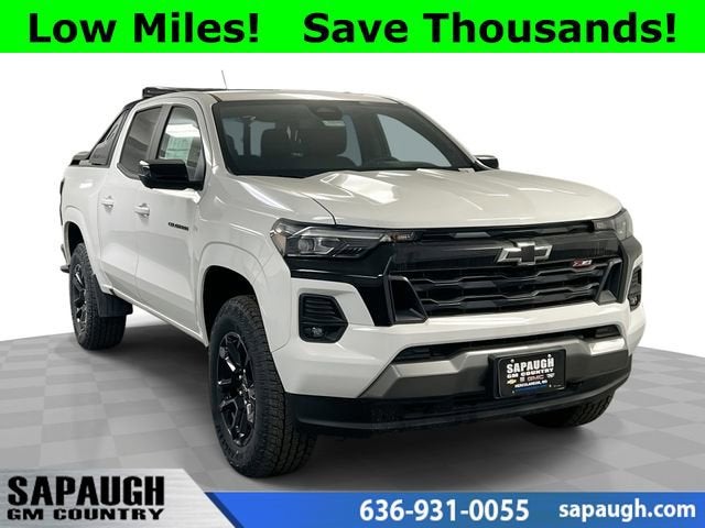 Summit White 2025 Chevrolet Colorado Pickup Truck Four-Wheel Drive Automatic