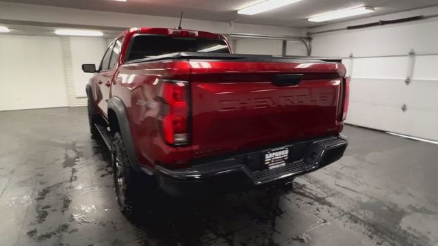 View vehicle photo 7