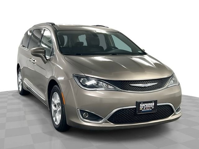 2017 Chrysler Pacifica Touring L FWD