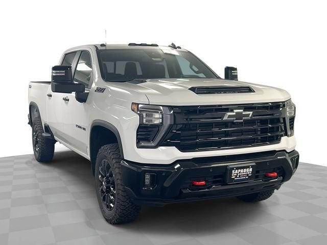 Summit White 2026 Chevrolet Silverado 2500HD Pickup Truck Four-Wheel Drive Automatic
