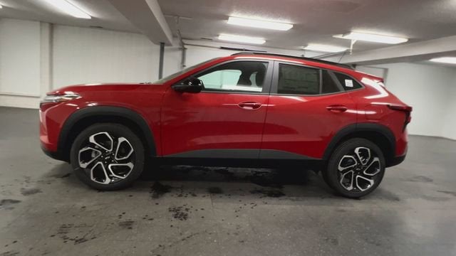 View vehicle photo 5
