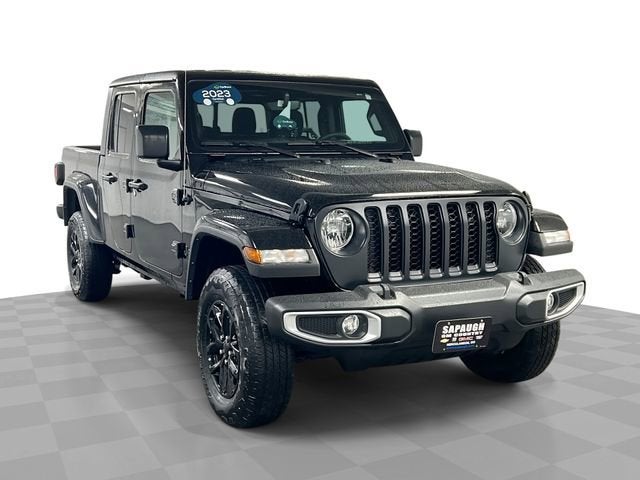 2023 Jeep Gladiator Sport S Crew Cab 4WD