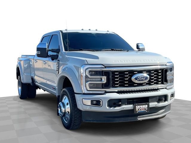 2025 Ford F-450 Super Duty Platinum Crew Cab LB DRW 4WD