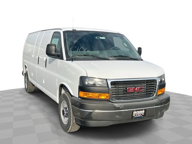 2026 GMC Savana Cargo 3500 RWD