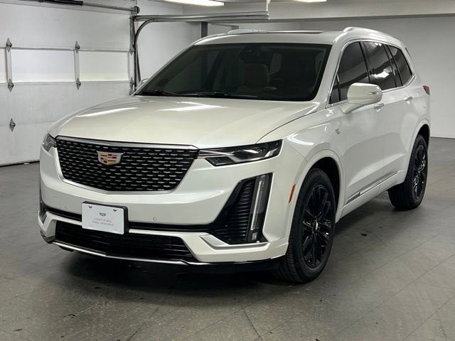 2025 Cadillac XT6 Premium Luxury AWD