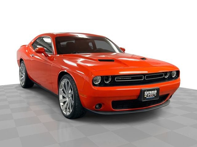 2016 Dodge Challenger SXT Plus RWD