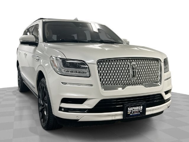 White 2020 Lincoln Navigator SUV / Crossover Four-Wheel Drive Automatic