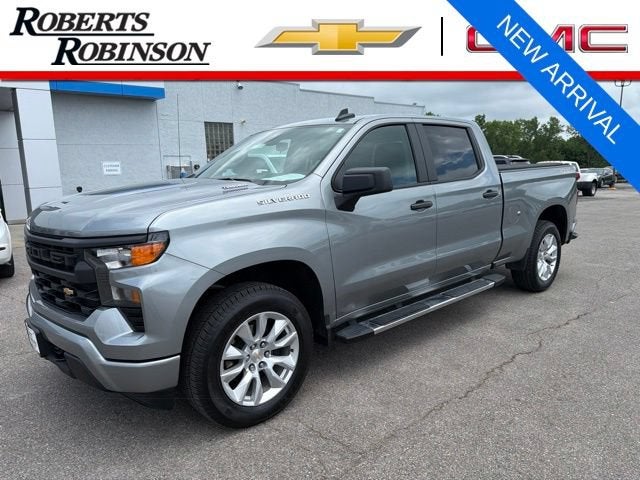 Sterling Gray Metallic 2026 Chevrolet Silverado 1500 Pickup Truck Four-Wheel Drive Automatic