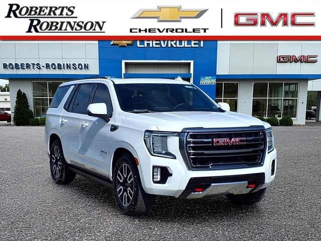 Summit White 2023 GMC Yukon SUV / Crossover Four-Wheel Drive Automatic