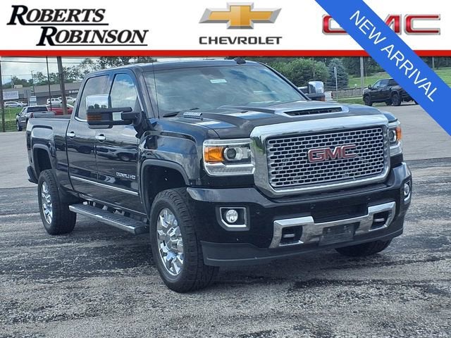 Onyx Black 2017 GMC Sierra 2500HD Pickup Truck Four-Wheel Drive Automatic