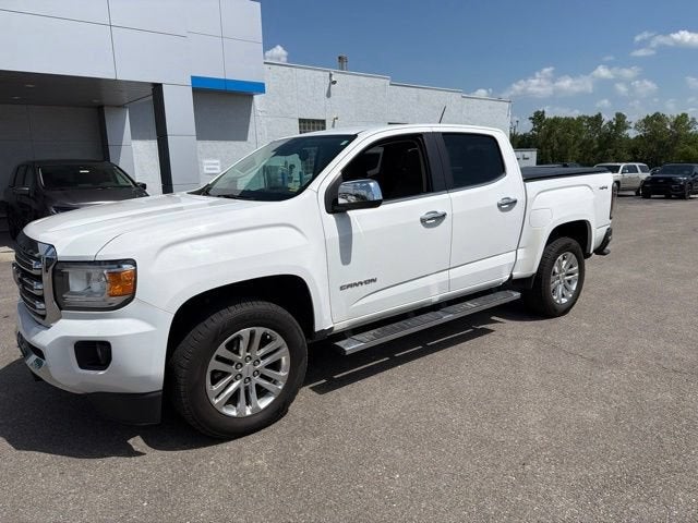 Summit White 2017 GMC Canyon Pickup Truck Four-Wheel Drive Automatic