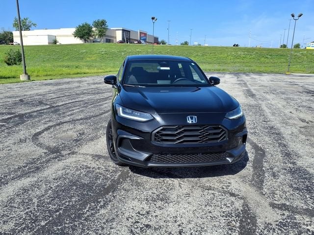 View vehicle photo 4