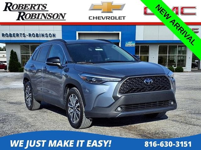 2025 Toyota Corolla Cross XLE FWD