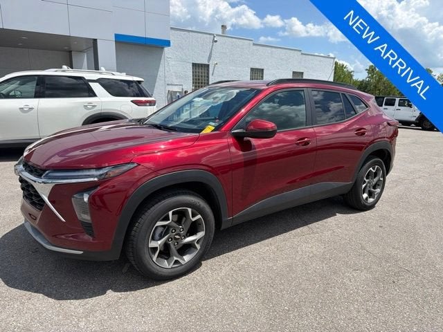  2025 Chevrolet Trax LT FWD   