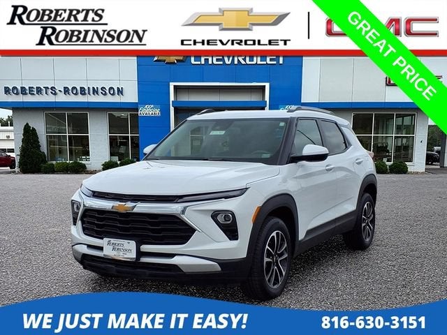 Summit White 2025 Chevrolet Trailblazer SUV / Crossover Four-Wheel Drive Automatic