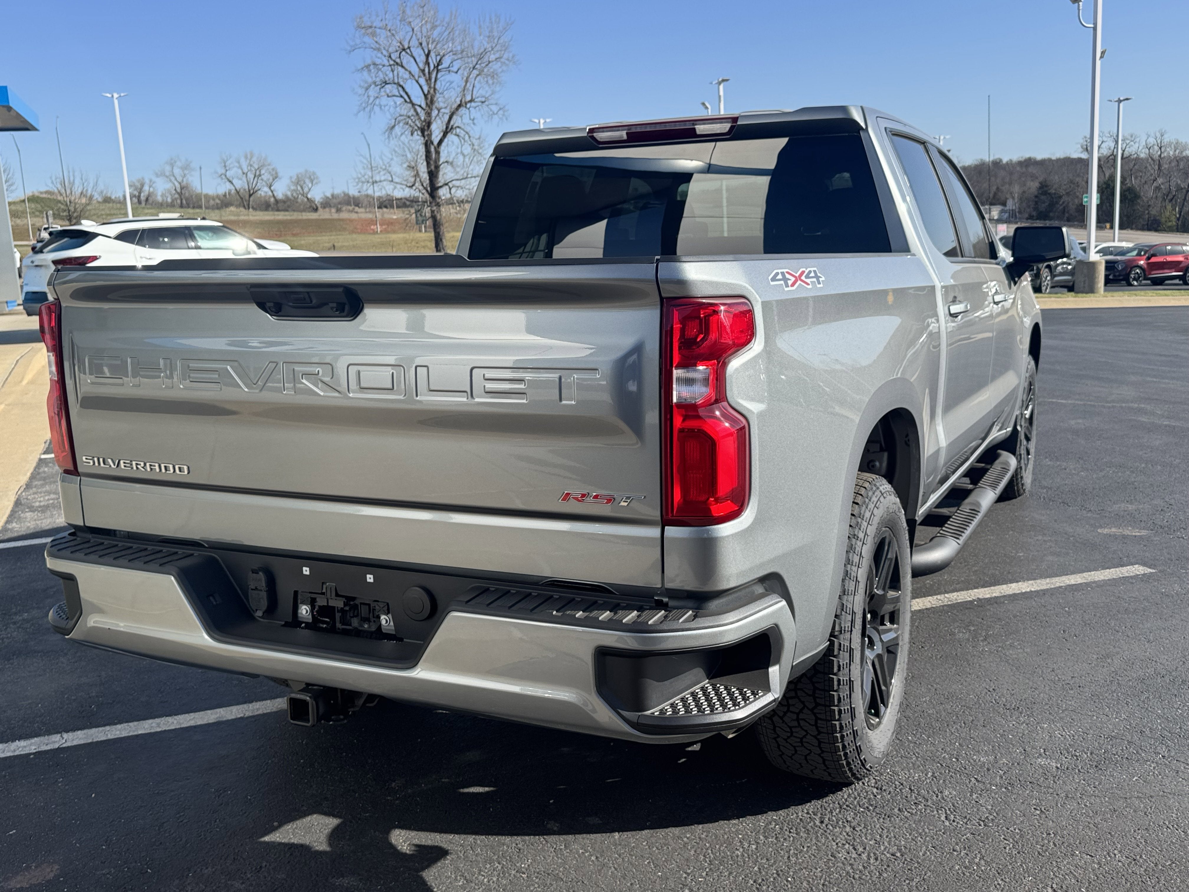 View vehicle photo 4