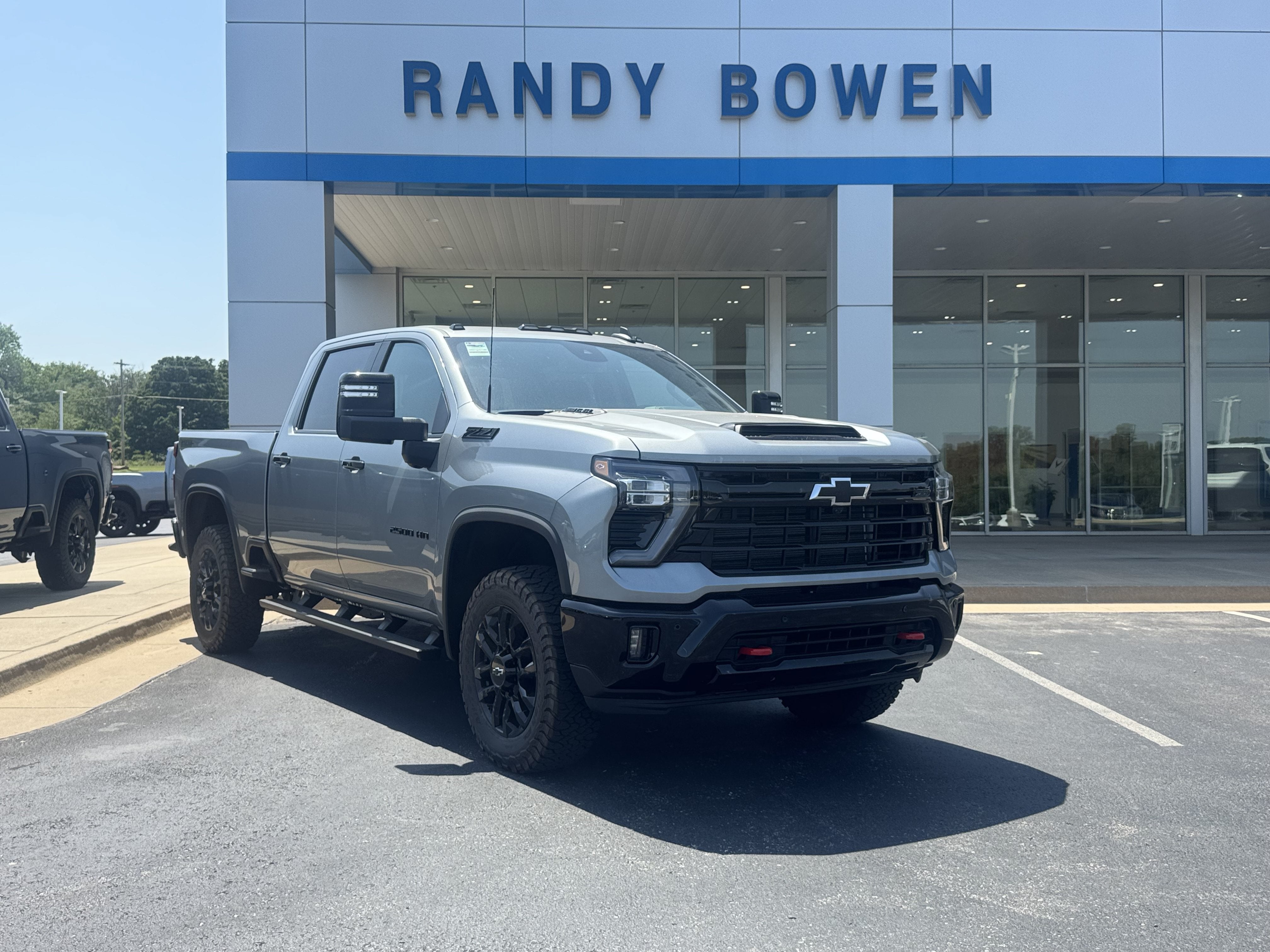 Sterling Gray Metallic 2026 Chevrolet Silverado 2500HD Pickup Truck Four-Wheel Drive Automatic