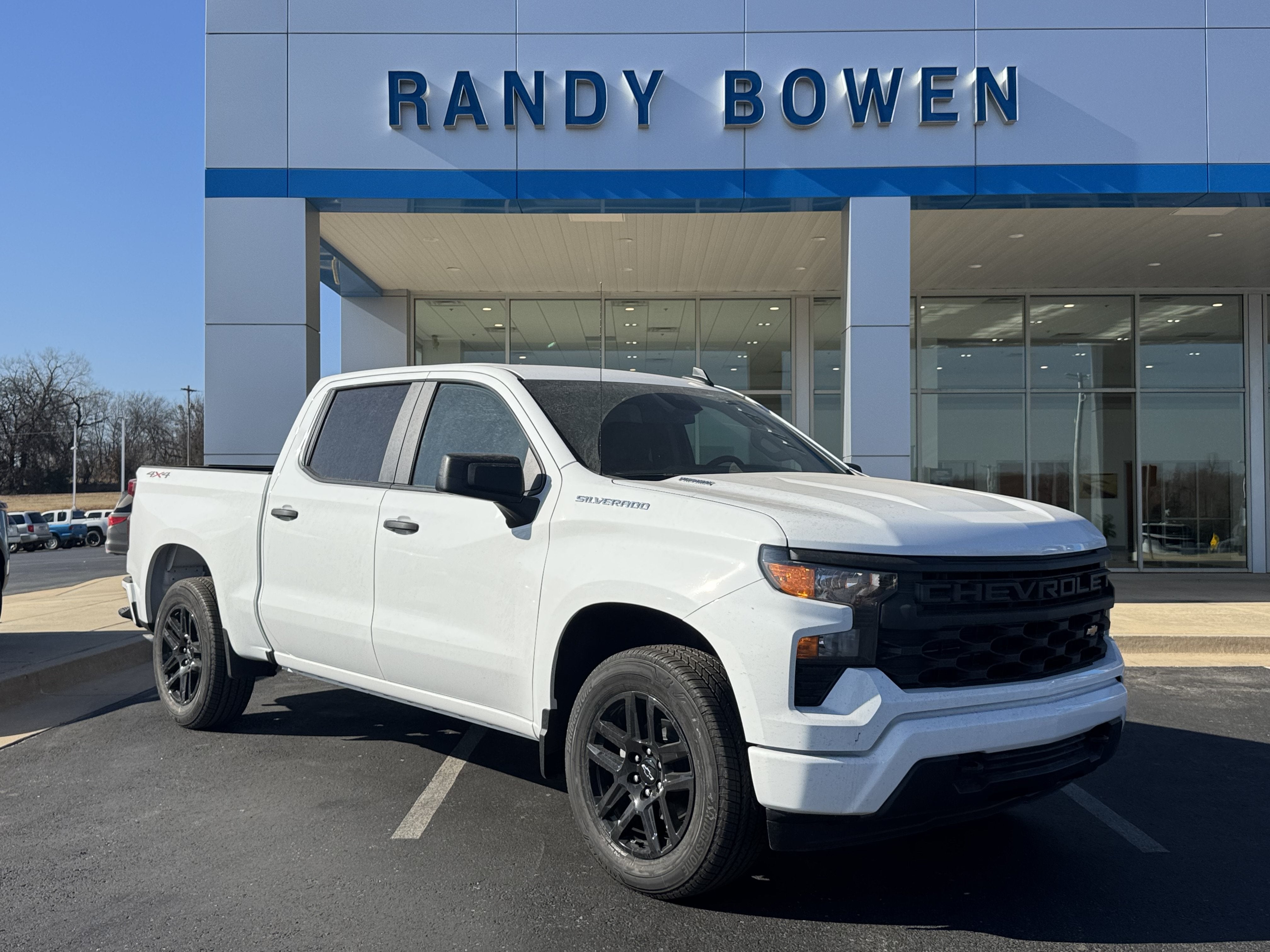 Summit White 2026 Chevrolet Silverado 1500 Pickup Truck Four-Wheel Drive Automatic