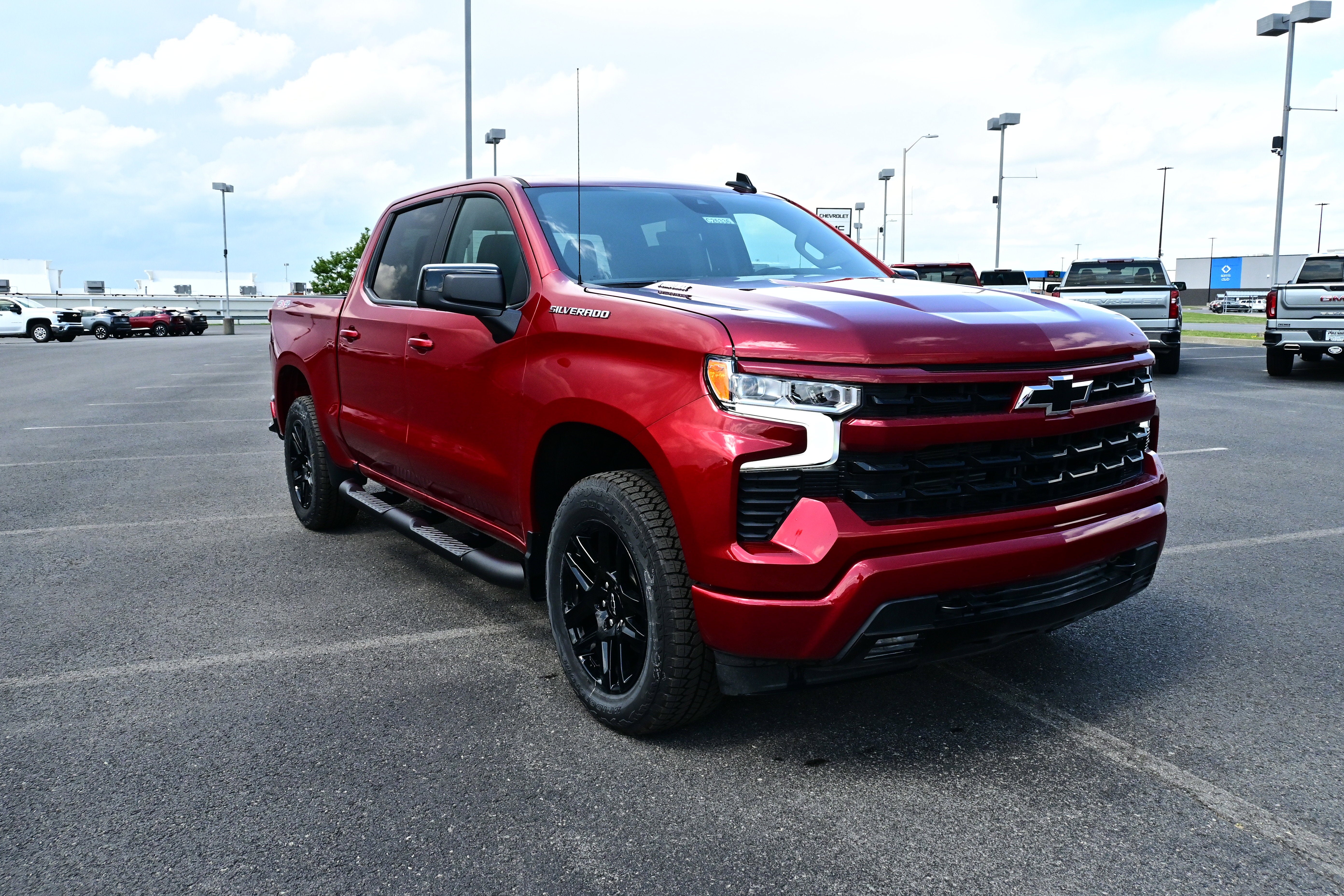 View vehicle photo 2