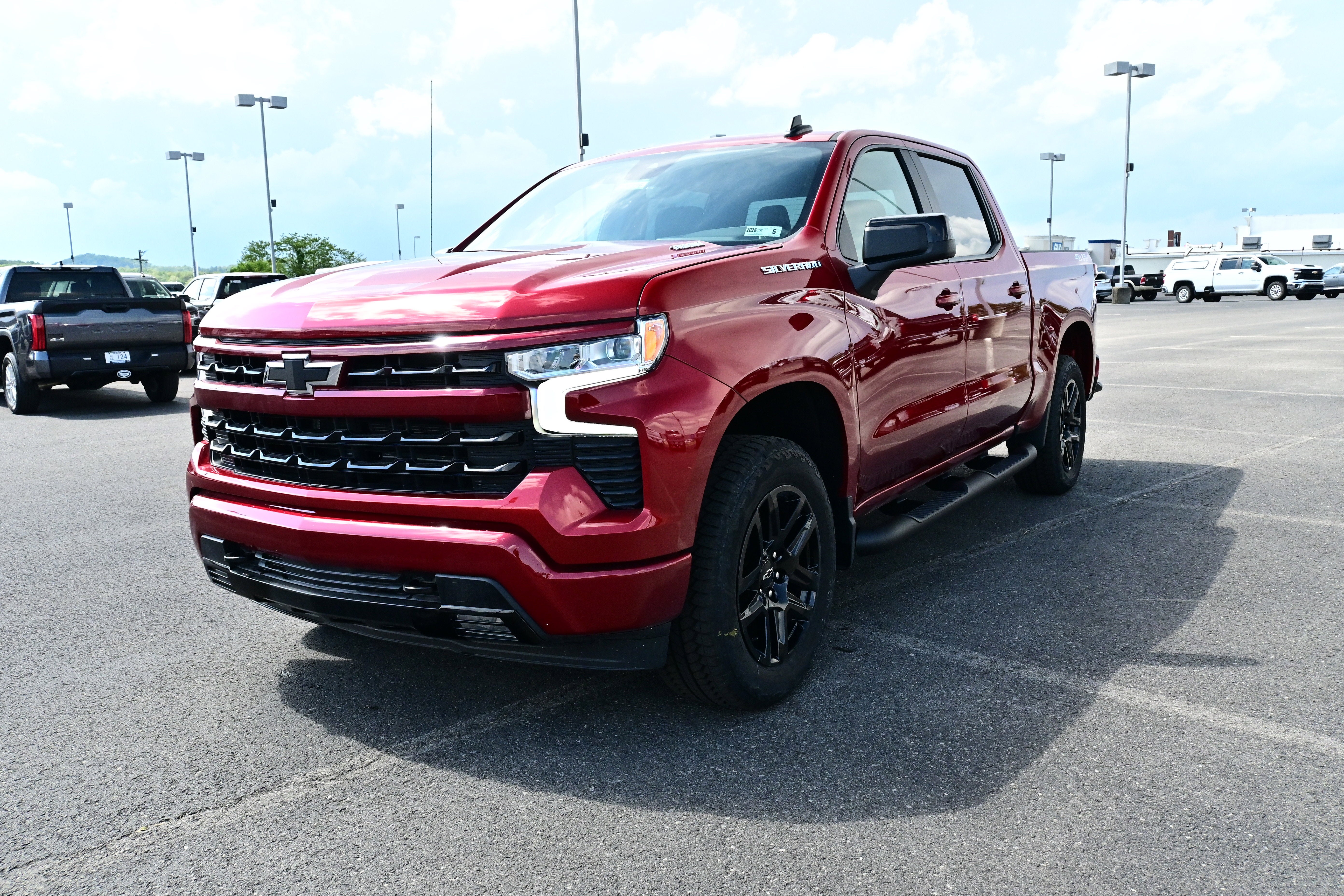 View vehicle photo 4