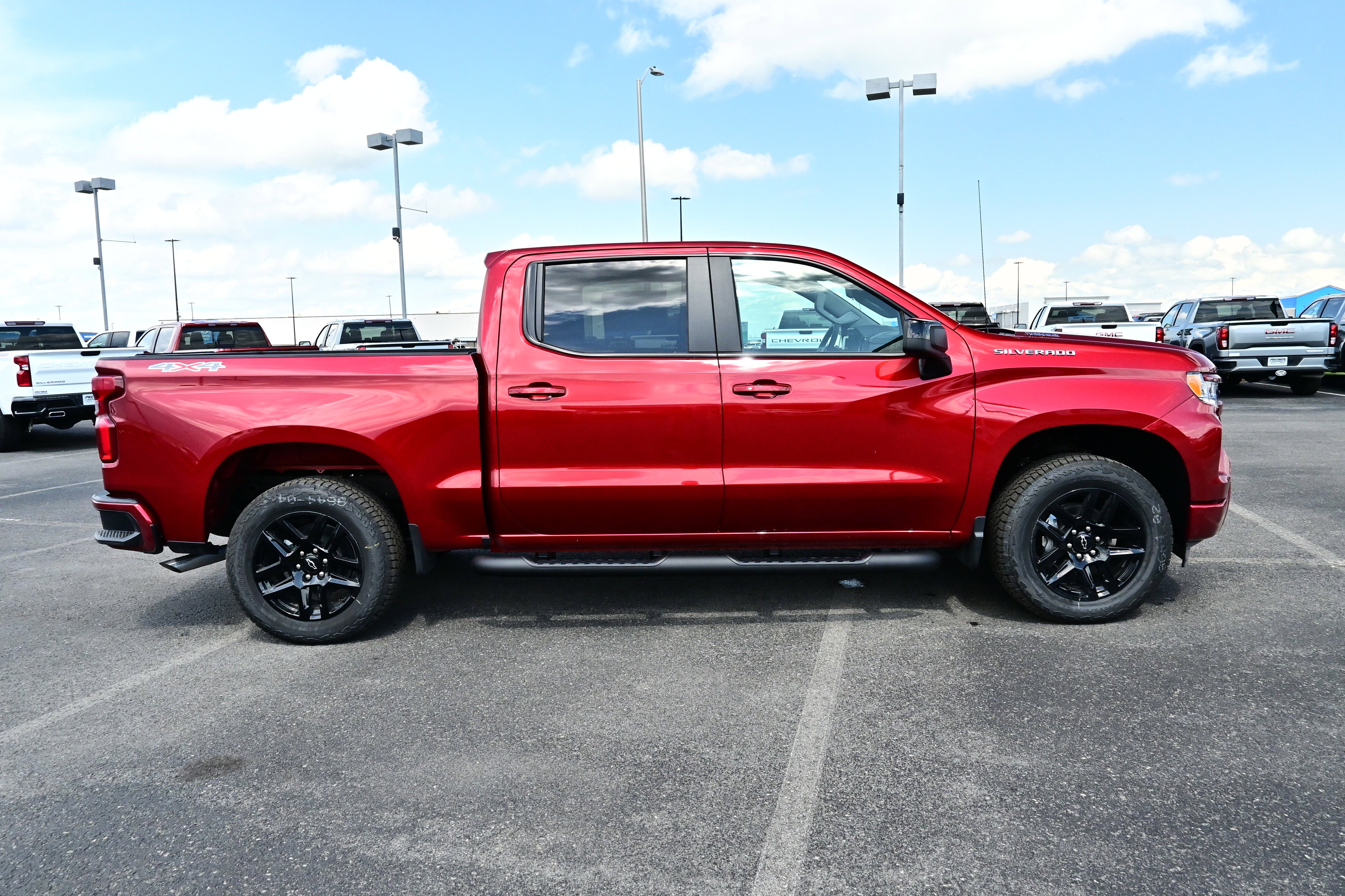 View vehicle photo 5