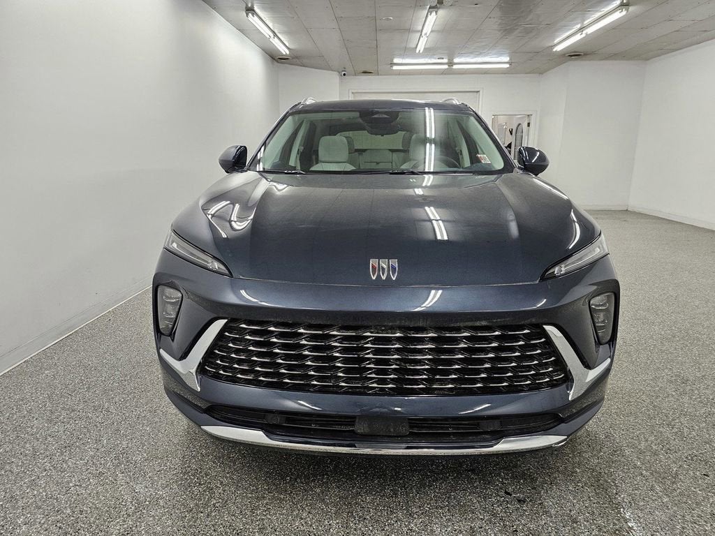 View vehicle photo 2