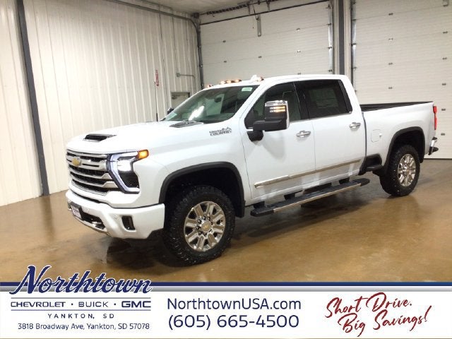 Polar White Tricoat 2026 Chevrolet Silverado 3500HD Pickup Truck Four-Wheel Drive Automatic