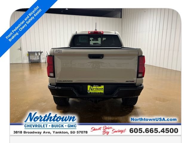 View vehicle photo 4