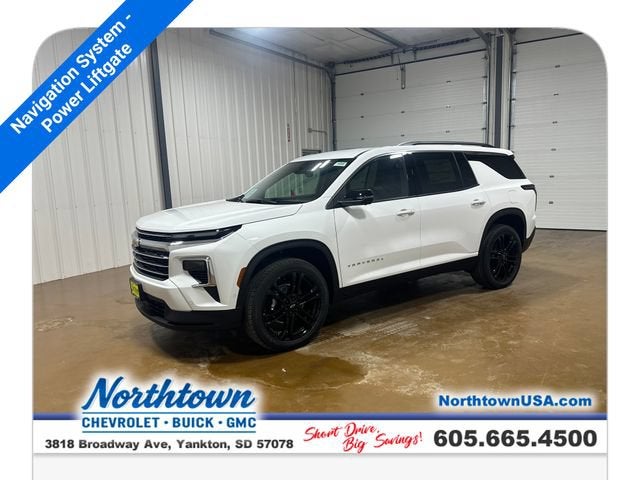 Summit White 2026 Chevrolet Traverse SUV / Crossover Four-Wheel Drive Automatic