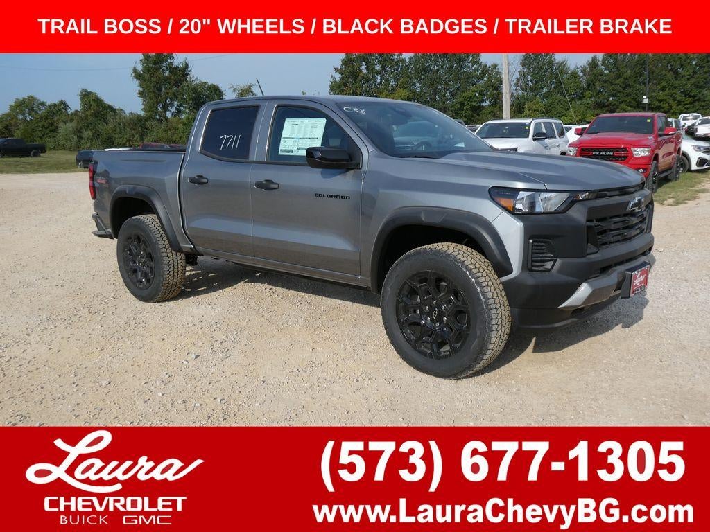 Sterling Gray Metallic 2026 Chevrolet Colorado Pickup Truck Four-Wheel Drive Automatic