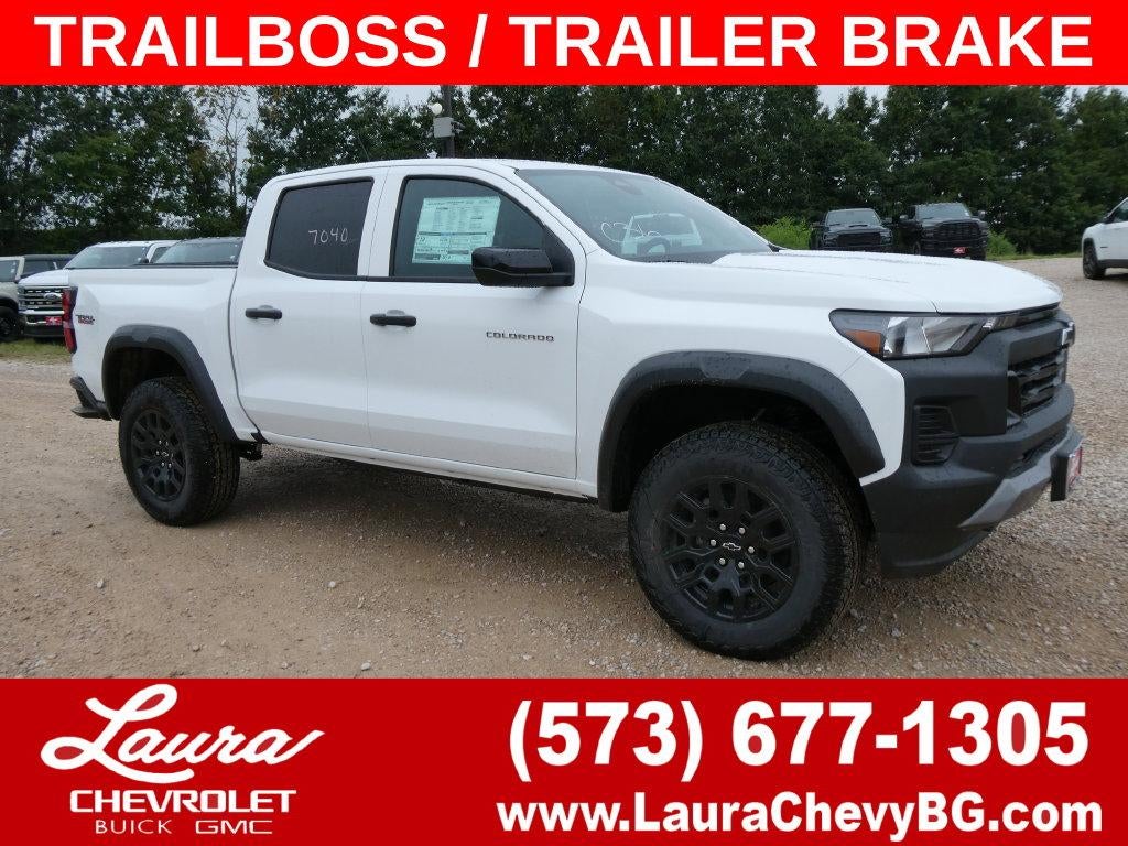 Summit White 2026 Chevrolet Colorado Pickup Truck Four-Wheel Drive Automatic