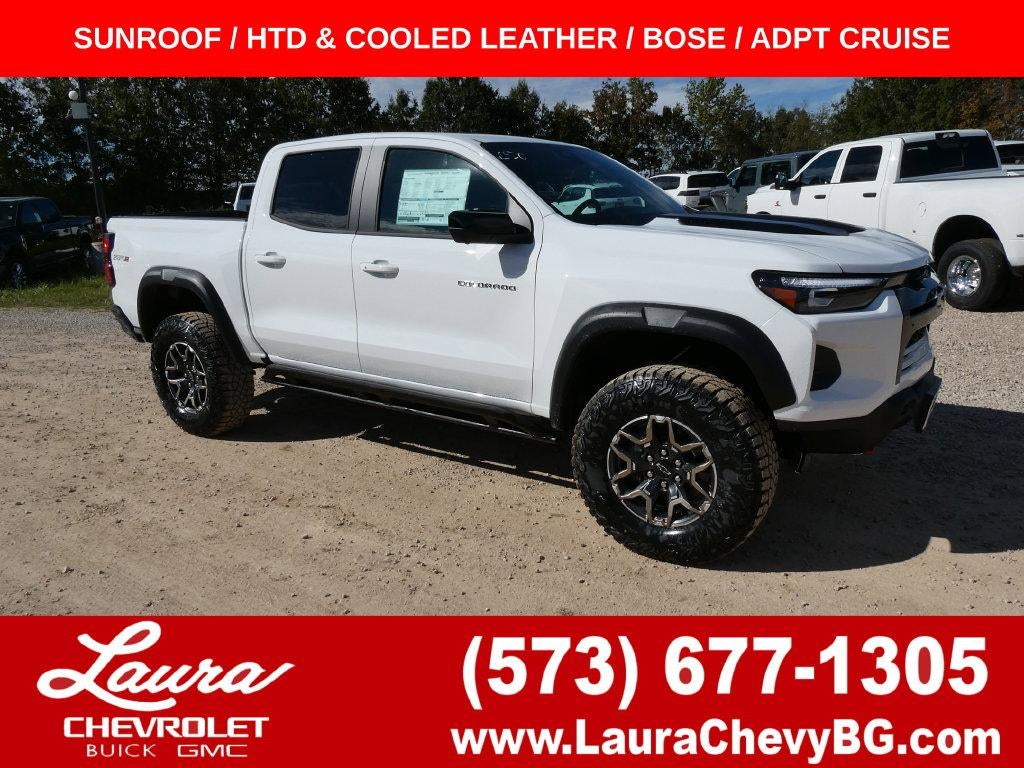 Summit White 2026 Chevrolet Colorado Pickup Truck Four-Wheel Drive Automatic