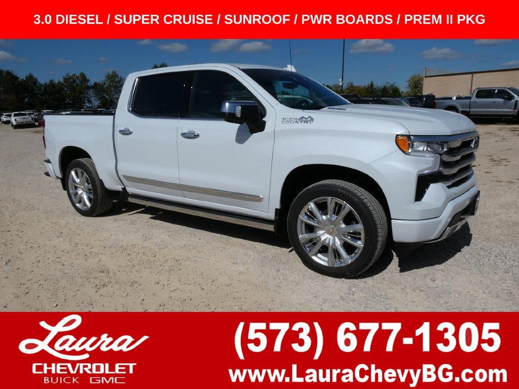 Polar White Tricoat 2026 Chevrolet Silverado 1500 Pickup Truck Four-Wheel Drive Automatic