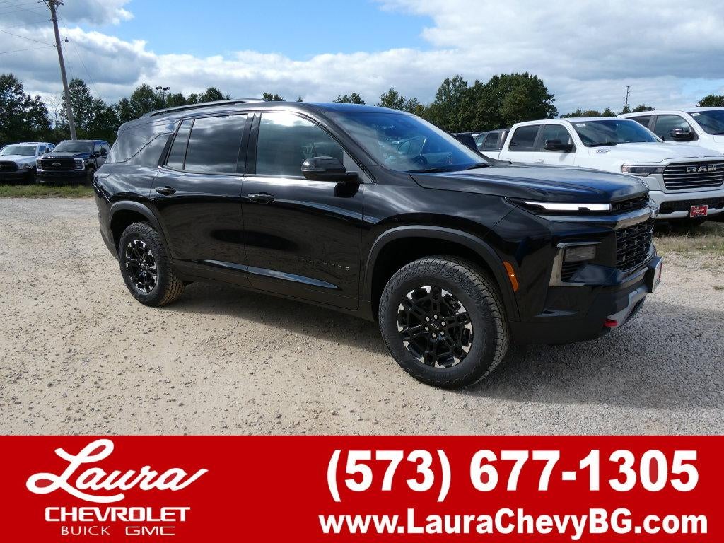 Mosaic Black Metallic 2027 Chevrolet Traverse SUV / Crossover Four-Wheel Drive Automatic