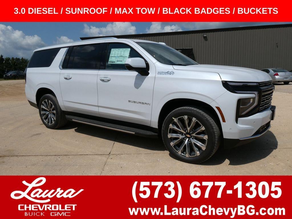 Polar White Tricoat 2026 Chevrolet Suburban SUV / Crossover Four-Wheel Drive Automatic