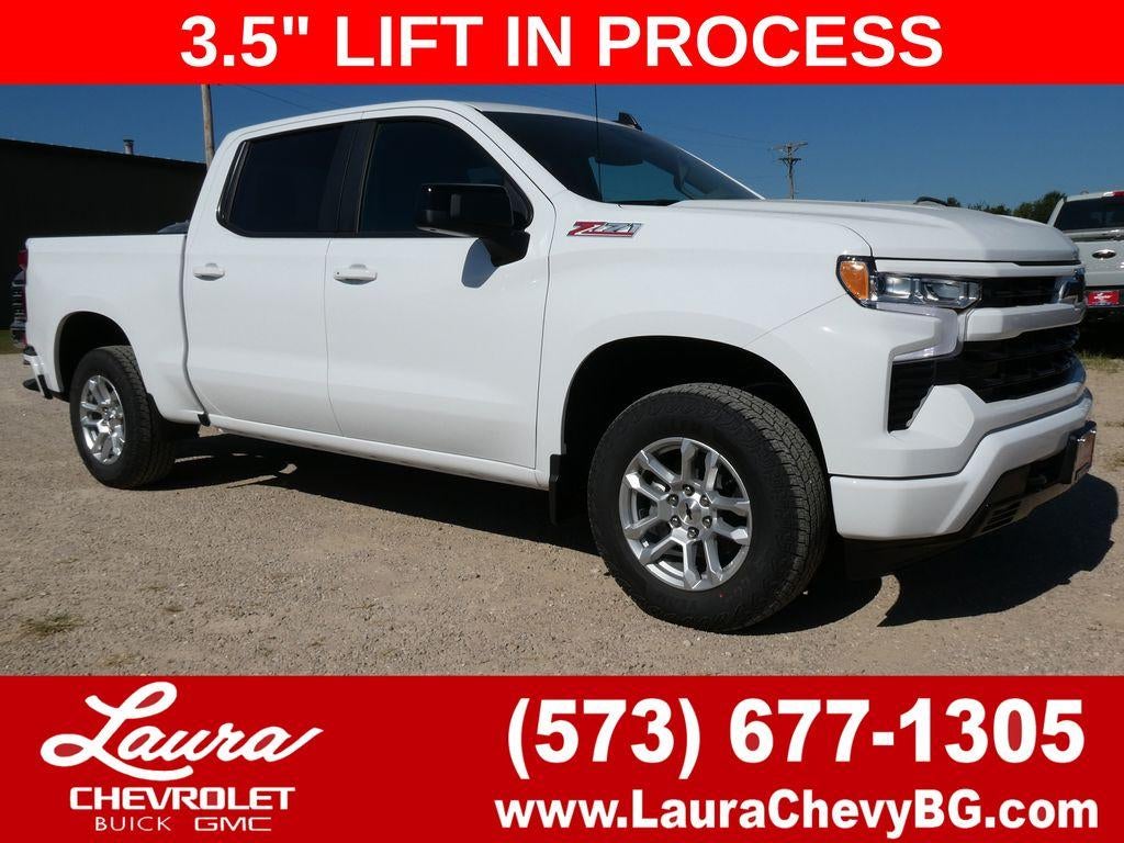 Summit White 2026 Chevrolet Silverado 1500 Pickup Truck Four-Wheel Drive Automatic