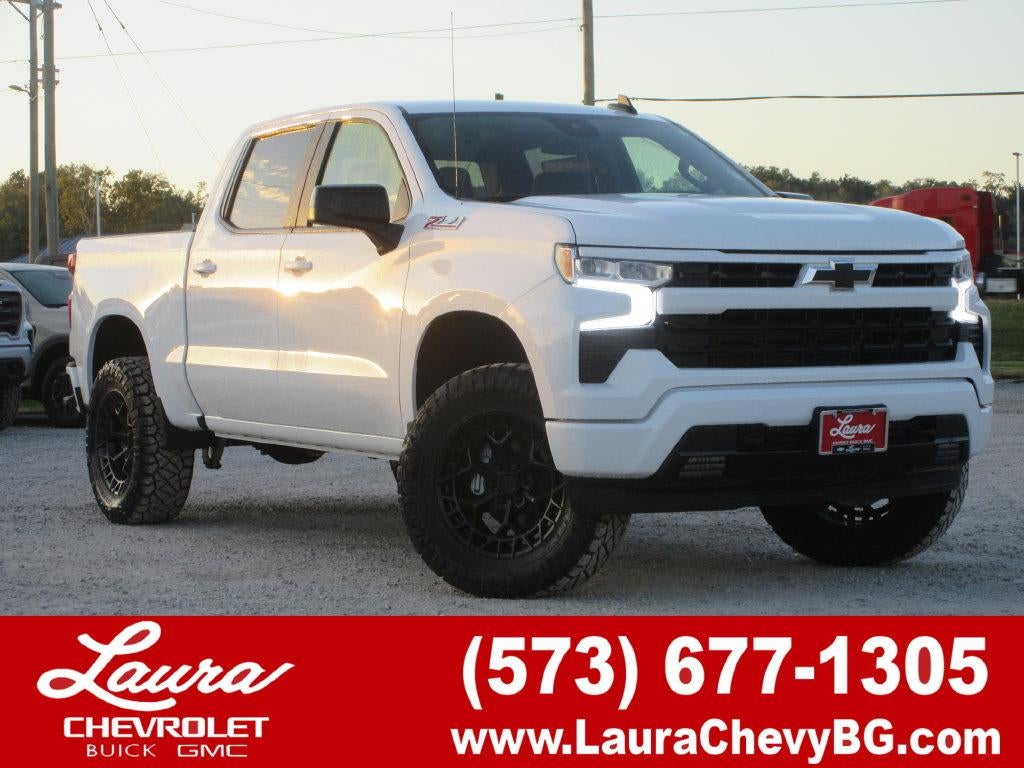Summit White 2026 Chevrolet Silverado 1500 Pickup Truck Four-Wheel Drive Automatic