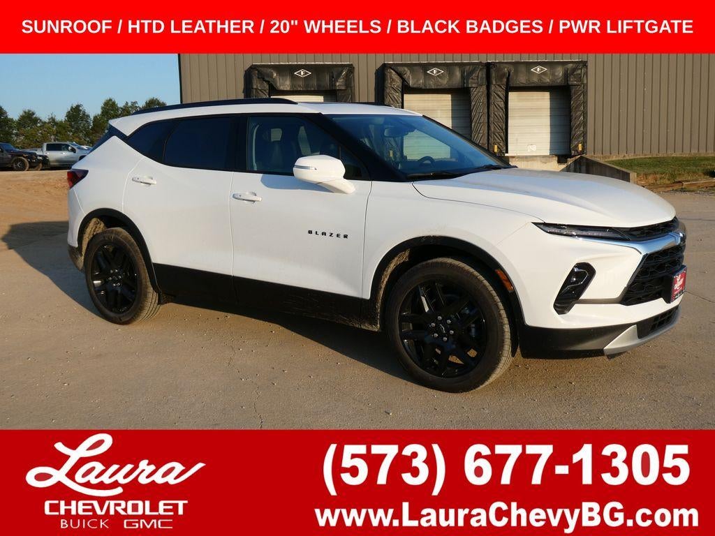 Summit White 2026 Chevrolet Blazer SUV / Crossover  Automatic