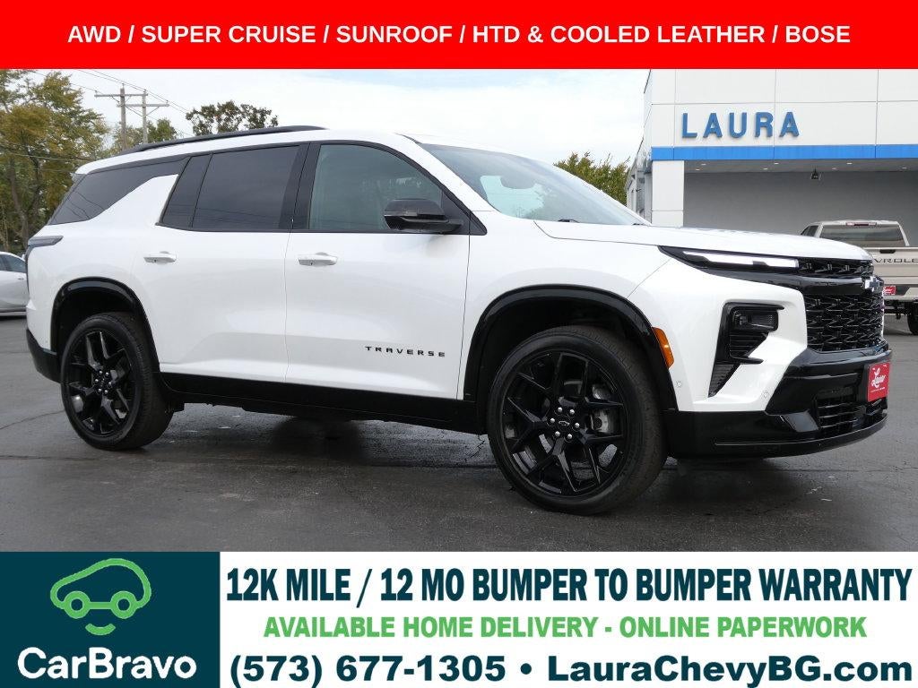 White (Iridescent Pearl Tricoat) 2024 Chevrolet Traverse SUV / Crossover Four-Wheel Drive Automatic