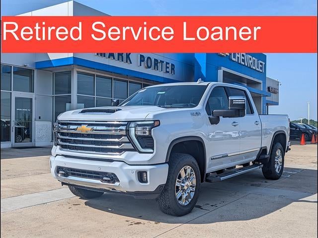Polar White Tricoat 2026 Chevrolet Silverado 2500HD Pickup Truck Four-Wheel Drive Automatic