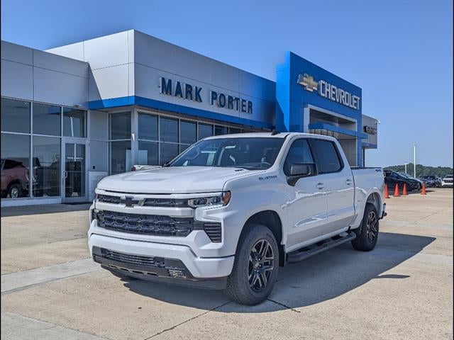 Summit White 2026 Chevrolet Silverado 1500 Pickup Truck Four-Wheel Drive Automatic