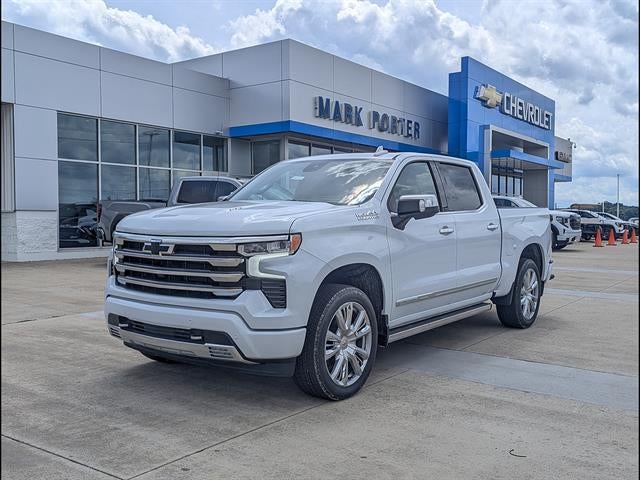 Polar White Tricoat 2026 Chevrolet Silverado 1500 Pickup Truck Four-Wheel Drive Automatic