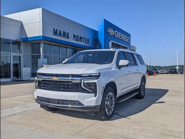 Summit White 2026 Chevrolet Suburban SUV / Crossover Four-Wheel Drive Automatic