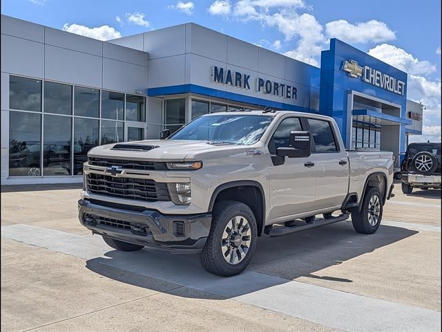 White Sands 2026 Chevrolet Silverado 2500HD Pickup Truck Four-Wheel Drive Automatic