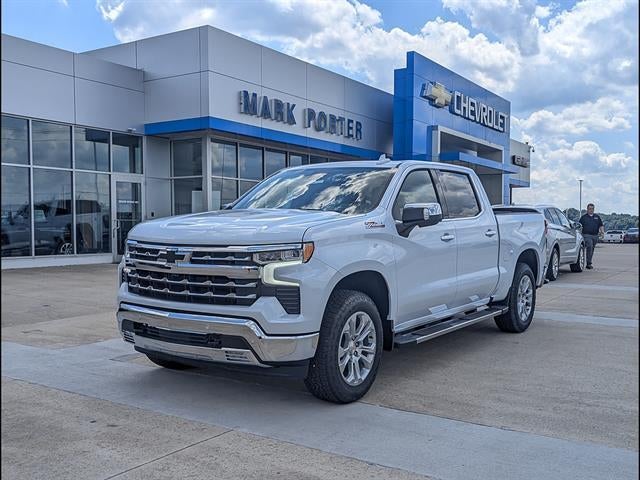 Summit White 2026 Chevrolet Silverado 1500 Pickup Truck Four-Wheel Drive Automatic