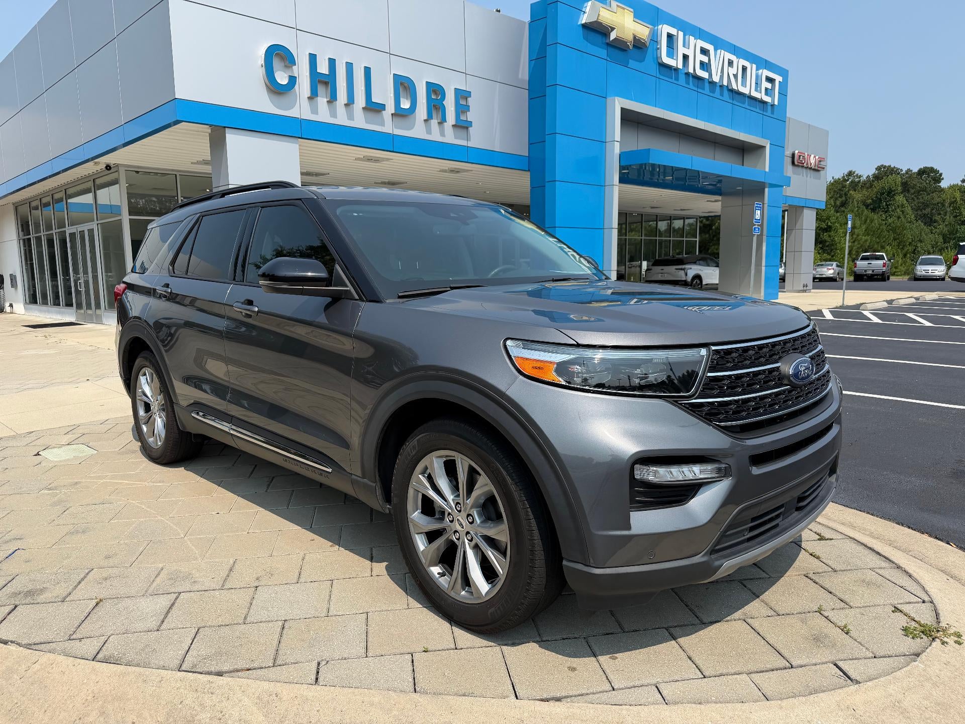  2024 Ford Explorer XLT RWD   
