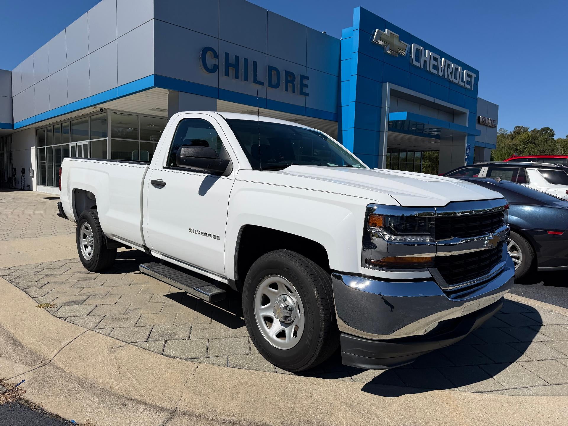 Summit White 2018 Chevrolet Silverado 1500 Pickup Truck 4X2 Automatic